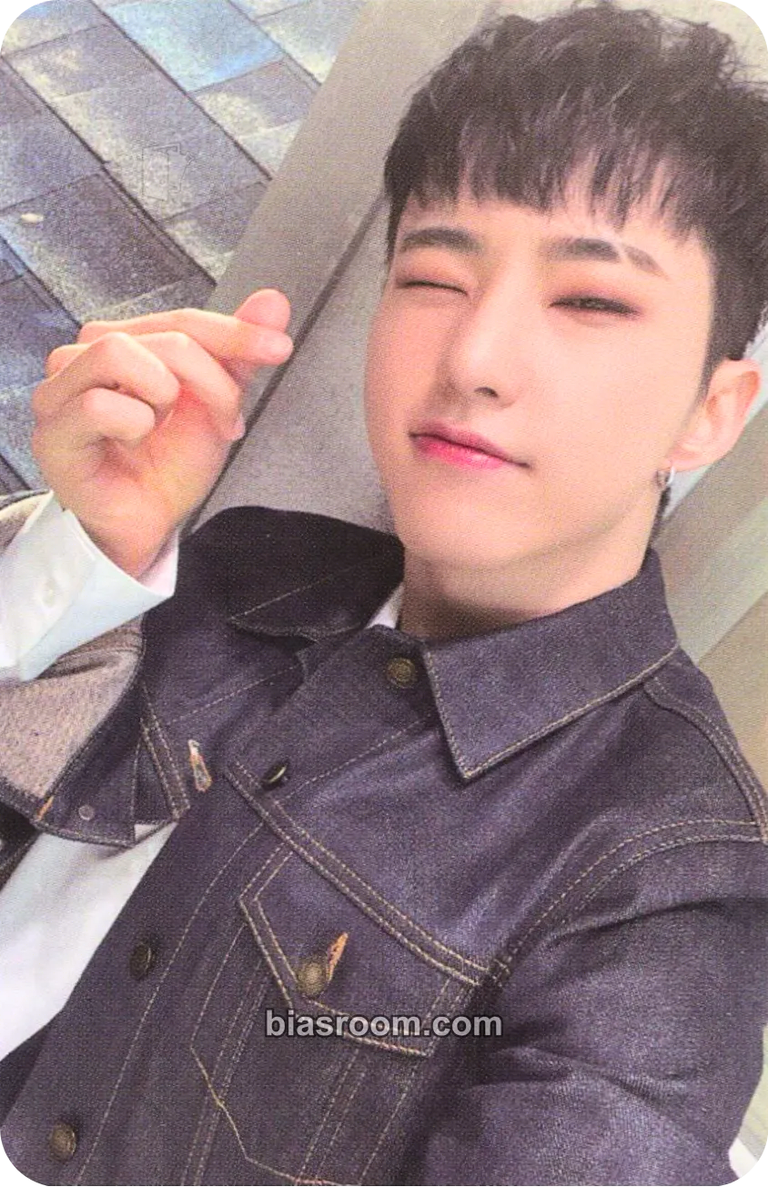 Hoshi Attacca Photocard - SEVENTEEN - SEVENTEEN K-pop photocard
