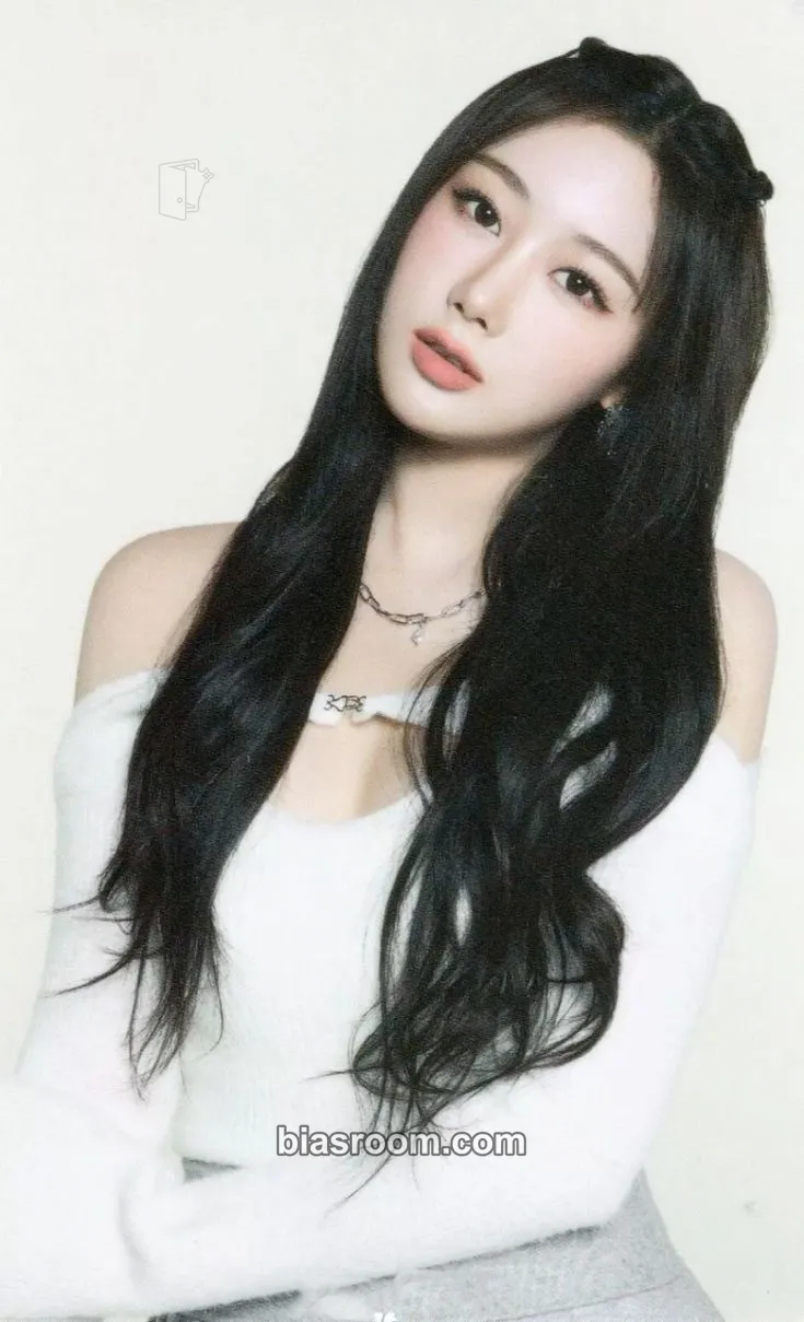Giselle aespa X Refrear Photocard - aespa - aespa K-pop photocard