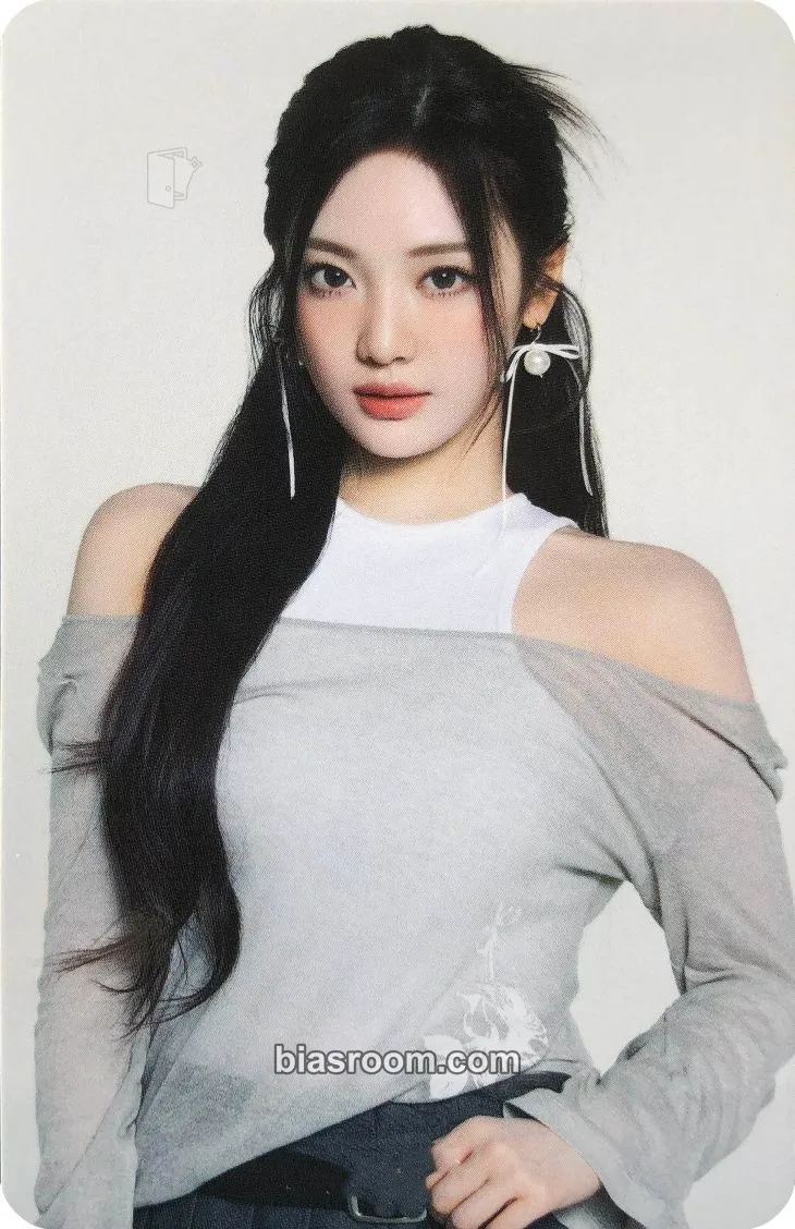 Ningning aespa X Refrear Photocard - aespa - aespa K-pop photocard
