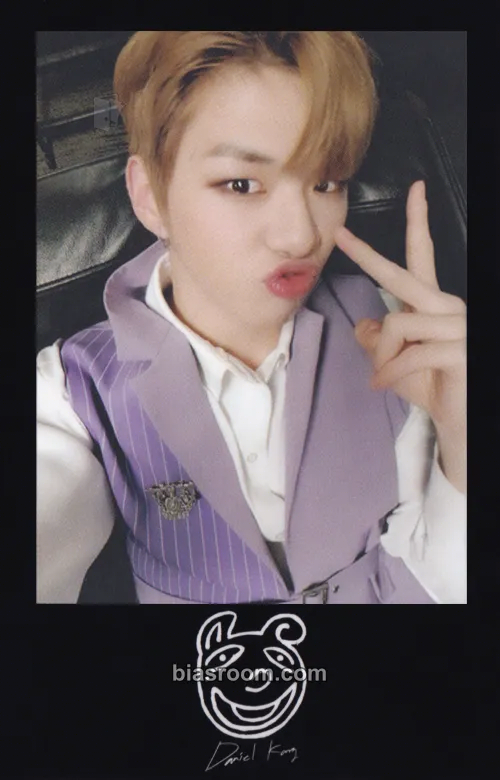 Daniel 10 Corso Como Pop-up Photocard - Wanna One - Wanna One K-pop photocard