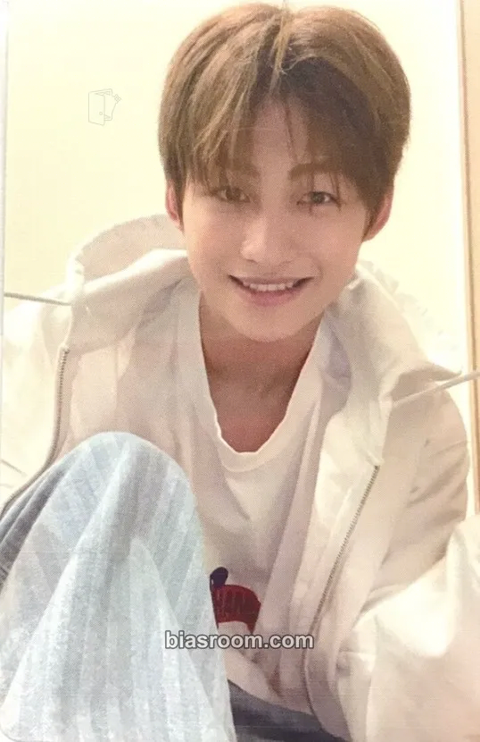 Jihoon Sparkling Blue Photocard - TWS - TWS K-pop photocard