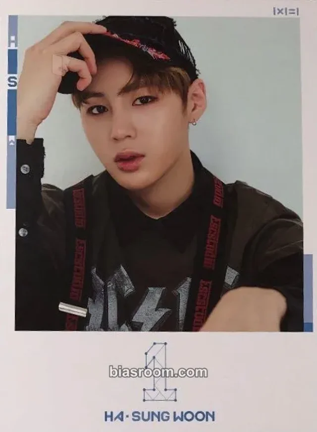 Wanna One - Ha Sung Woon - 1X1=1 (To Be One) Album postcard album inclusion sky version