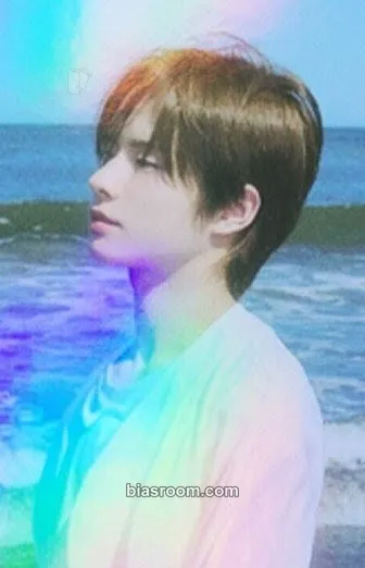 Kyungmin Sparkling Blue Photocard - TWS - TWS K-pop photocard