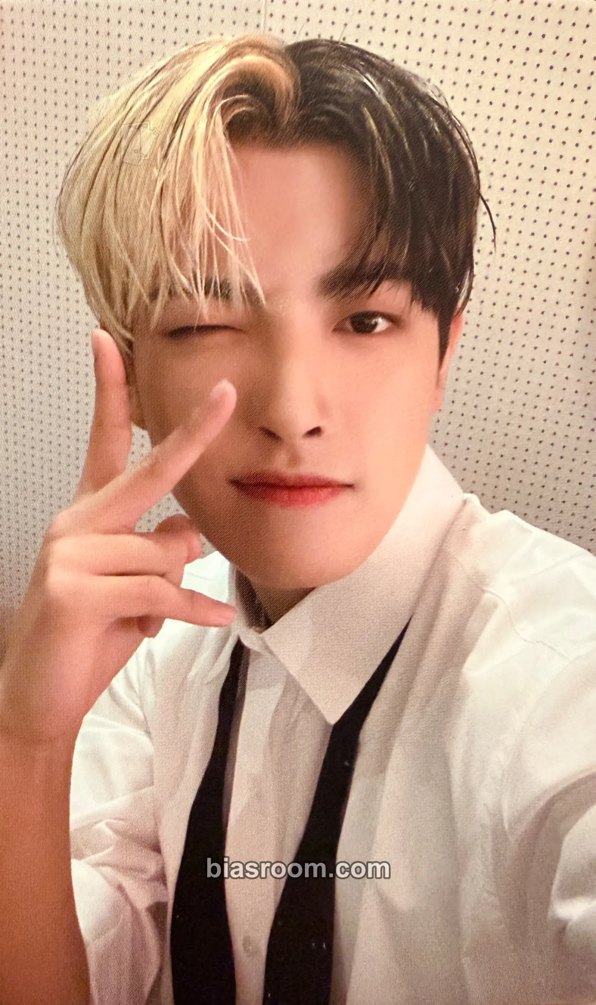 Hongjoong MERNEL × ATEEZ Photocard - ATEEZ - ATEEZ K-pop photocard