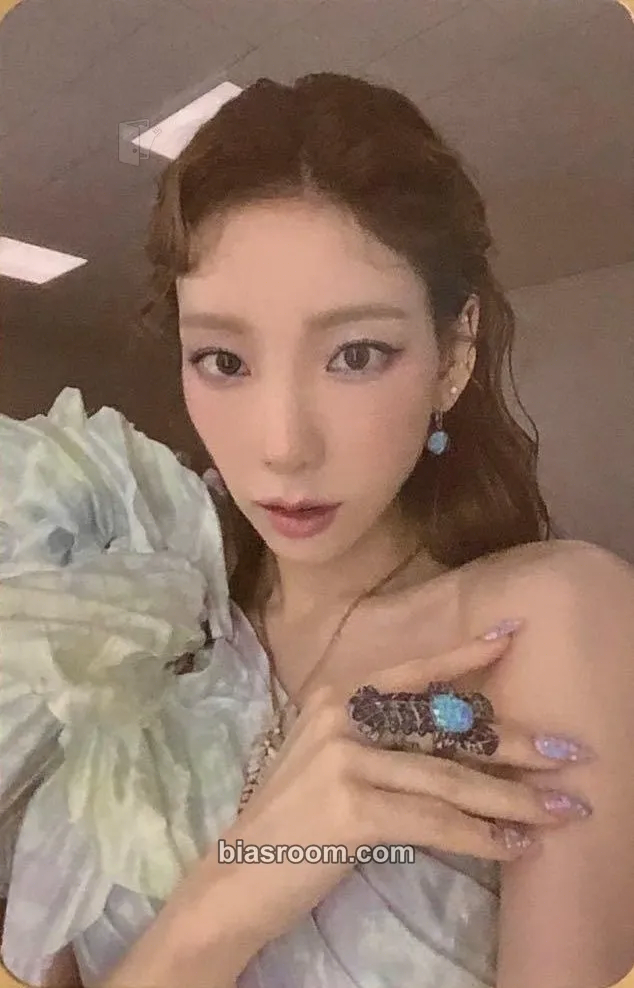 Taeyeon Forever 1 Photocard - Girls' Generation - Girls' Generation K-pop photocard
