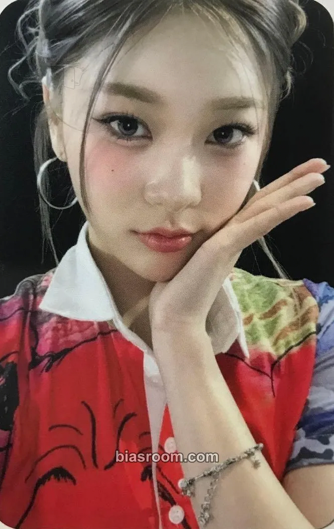 Jiana COLD Photocard - Young Posse - Young Posse K-pop photocard
