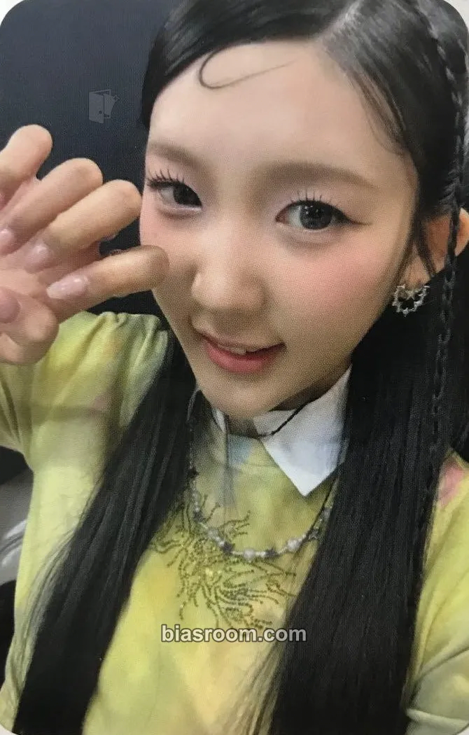 Yeonjung COLD Photocard - Young Posse - Young Posse K-pop photocard
