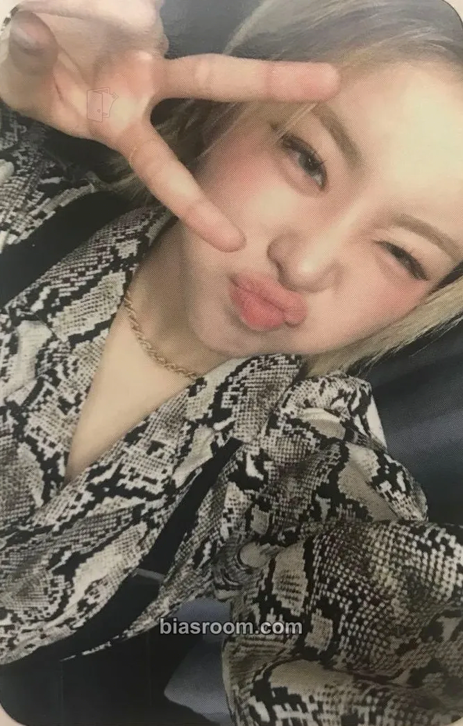 Sunhye ATE THAT Photocard - Young Posse - Young Posse K-pop photocard