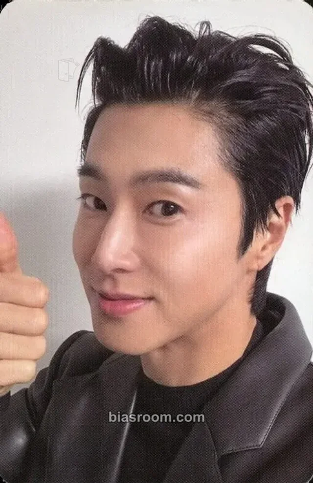 TVXQ - U-Know Yunho - U-Know - Reality Show Album album photocard fake zine version