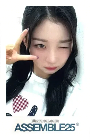 Kaede Assemble25 Photocard - tripleS - tripleS K-pop photocard