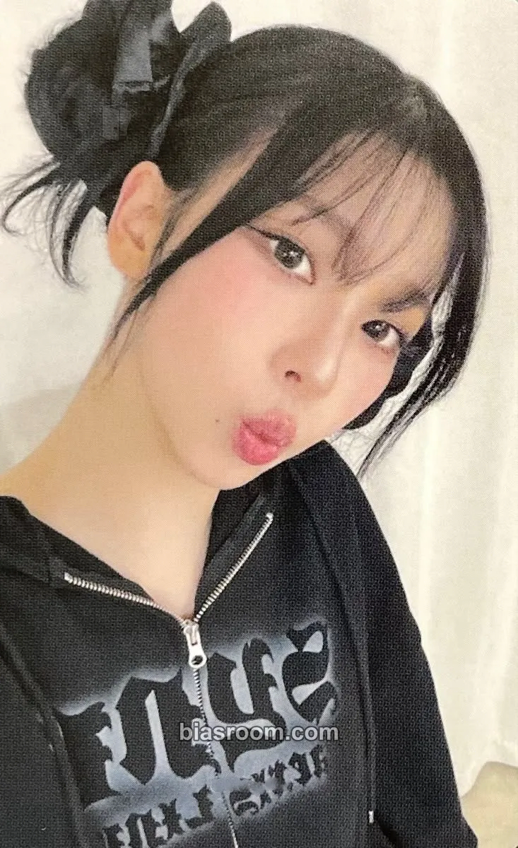 Karina SYNK : aeXIS LINE Photocard - aespa - aespa K-pop photocard