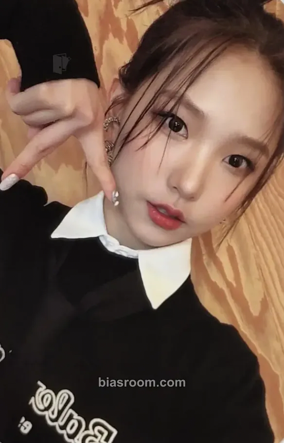 Huiyeon Into The Light Photocard - LIGHTSUM - LIGHTSUM K-pop photocard
