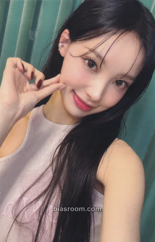 Woni Glow Up Photocard - RESCENE - photocard K-pop di RESCENE