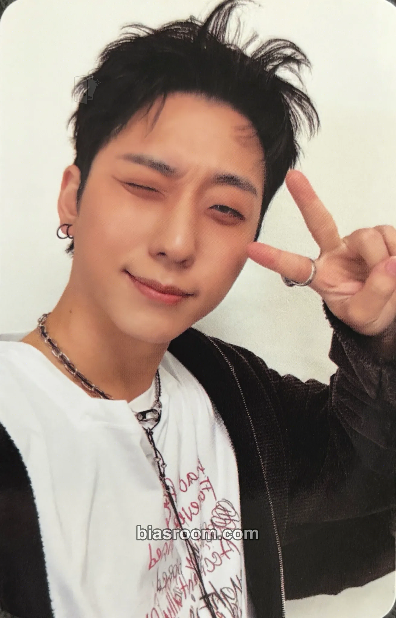 Gunil DEAD AND Photocard - Xdinary Heroes - Xdinary Heroes K-pop photocard