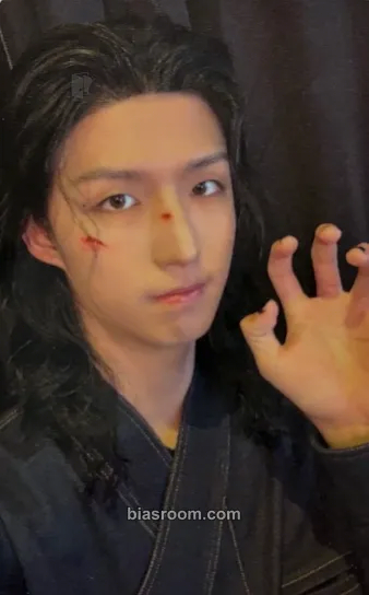 Jun Han DEAD AND Photocard - Xdinary Heroes - Xdinary Heroes K-pop photocard