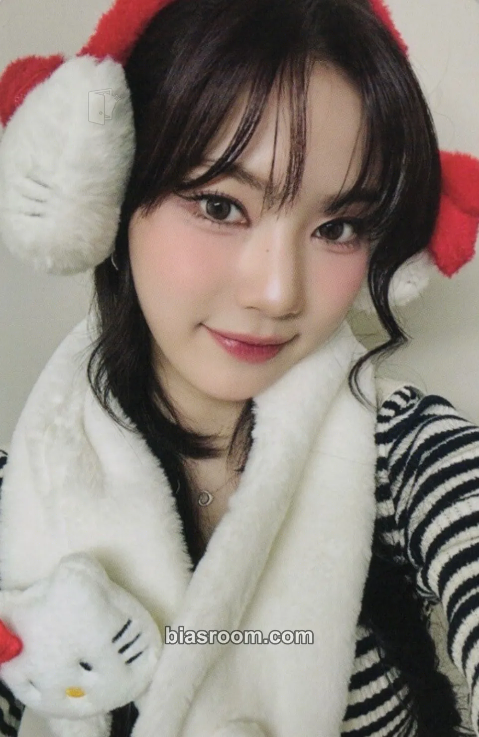 Isa S Photocard - STAYC - STAYC K-pop photocard