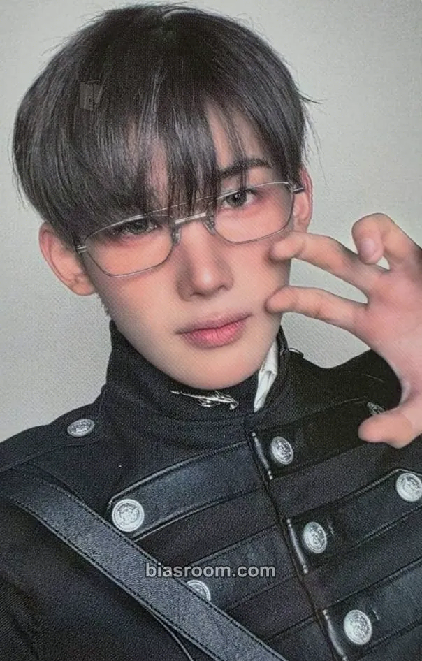 Jo We on Fire Photocard - &TEAM - &TEAM K-pop photocard