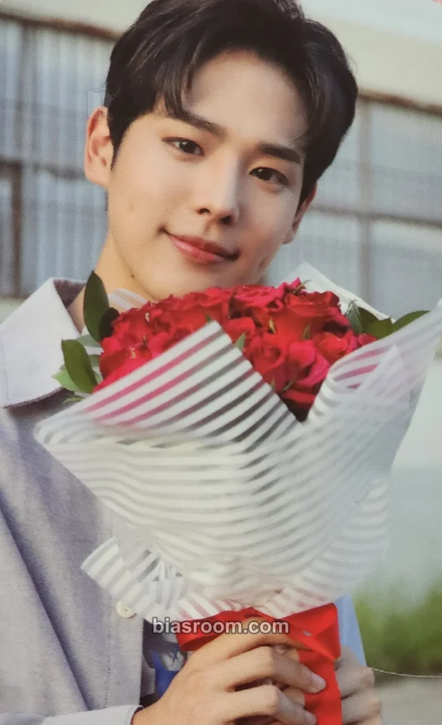 VICTON - Byungchan - Identity Album album photocard
