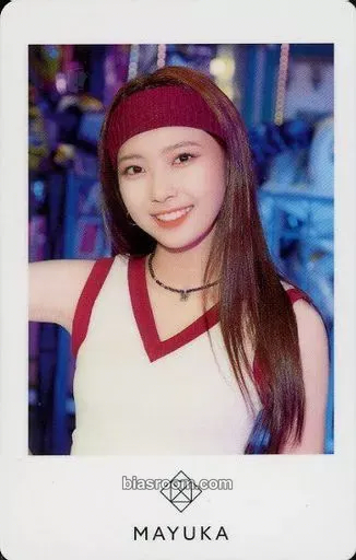 Mayuka “Take a Picture / Poppin' Shakin'” official goods Photocard - NiziU - NiziU K-pop photocard