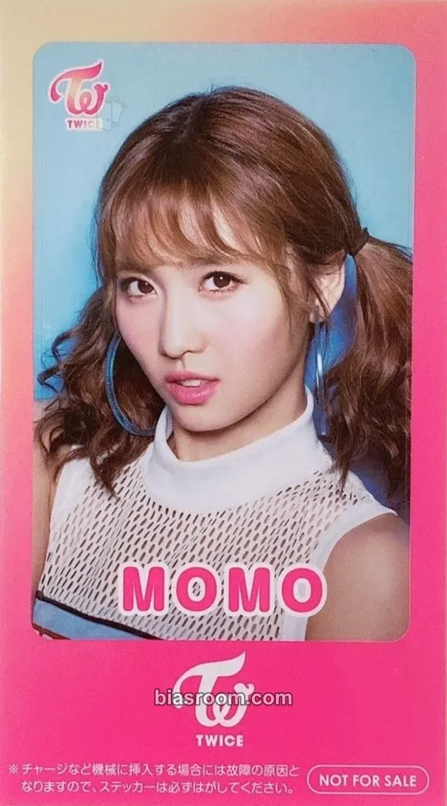 TWICE - Momo - #TWICE Album ic card sticker