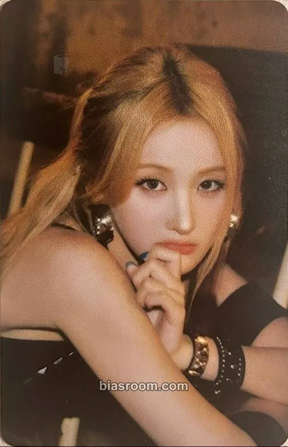 Belle Japan Debut Tour 'Lucky Day' Photocard - KISS OF LIFE - KISS OF LIFE K-pop photocard