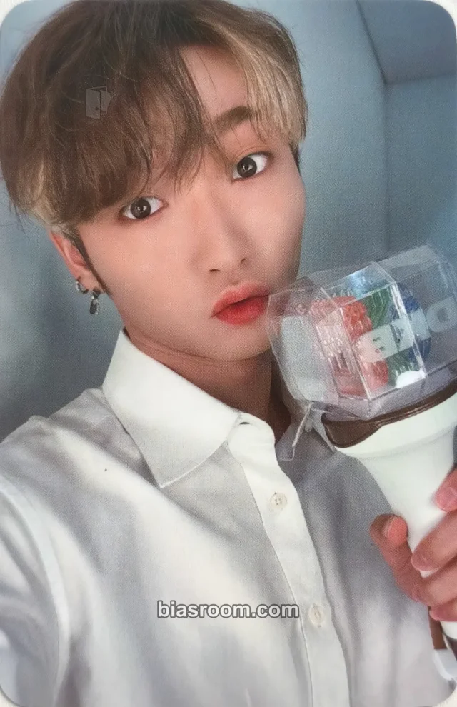 DKB - Yuku - DKB OFFICIAL LIGHT STICK  Other photocard set