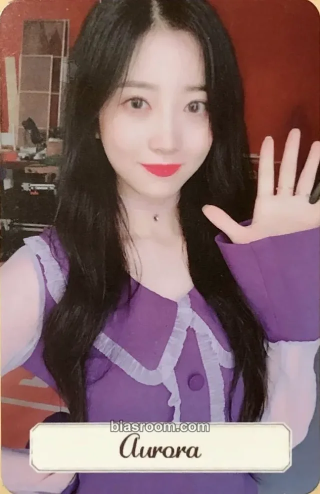 Nature - Aurora - Girls and Flowers Album album photocard
