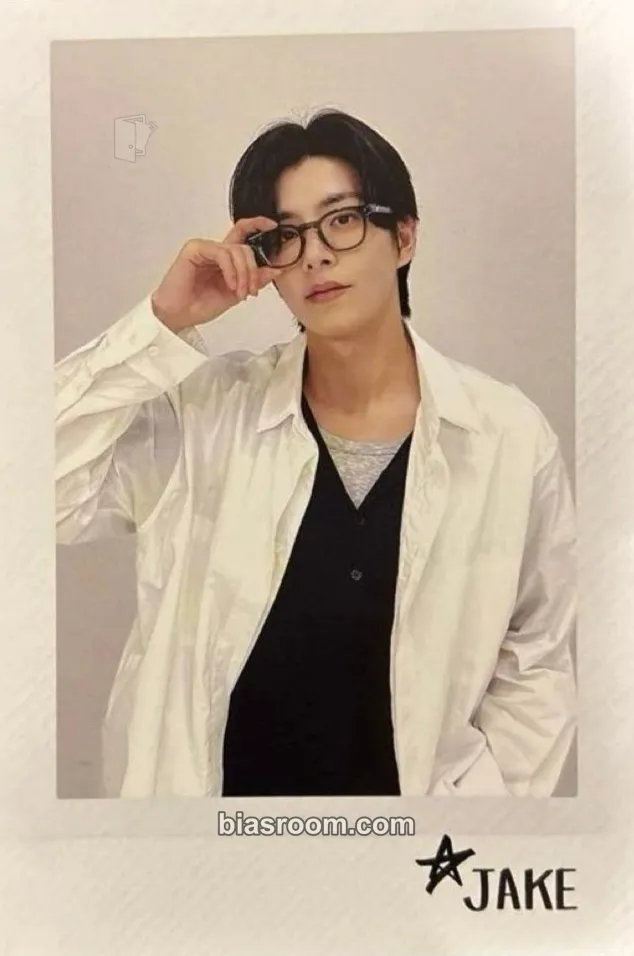 Jake WALK THE LINE SUMMER EDITION IN CINEMAS Photocard - ENHYPEN - ENHYPEN K-pop photocard