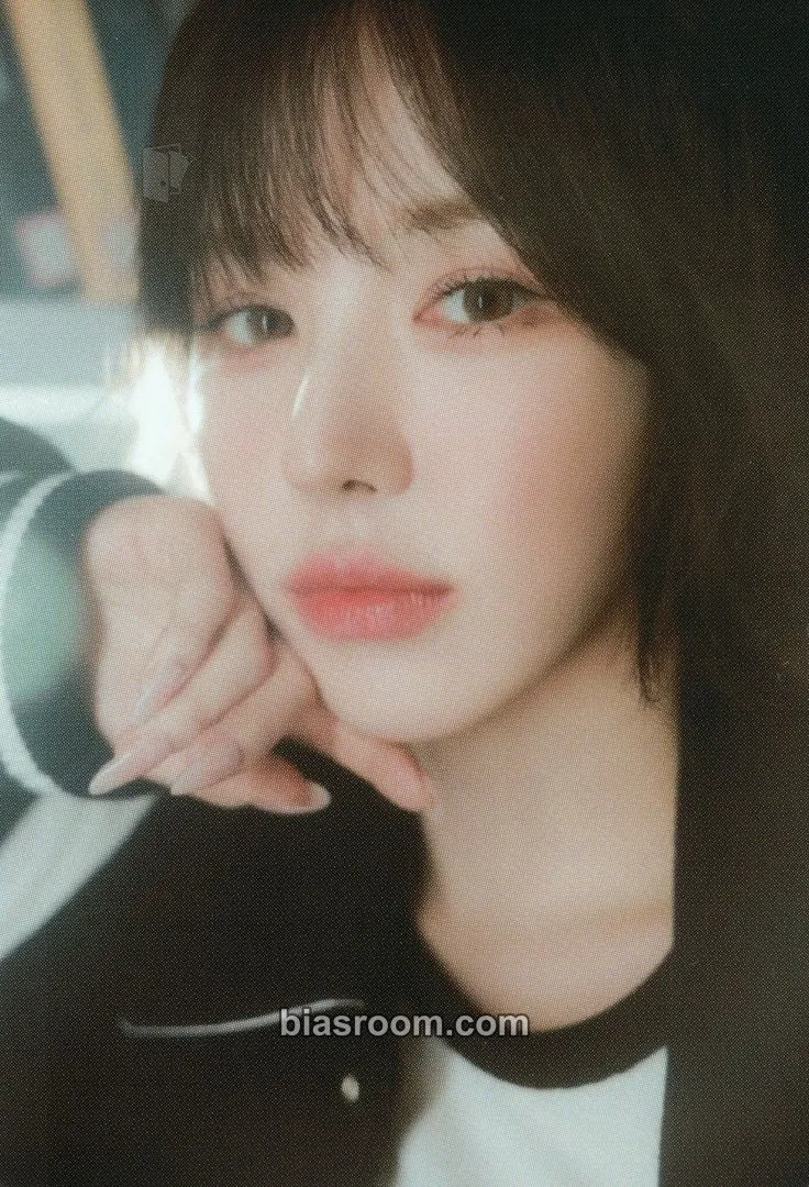 Wendy Red Velvet 4th Concert : R to V Photocard - Red Velvet - Red Velvet K-pop photocard