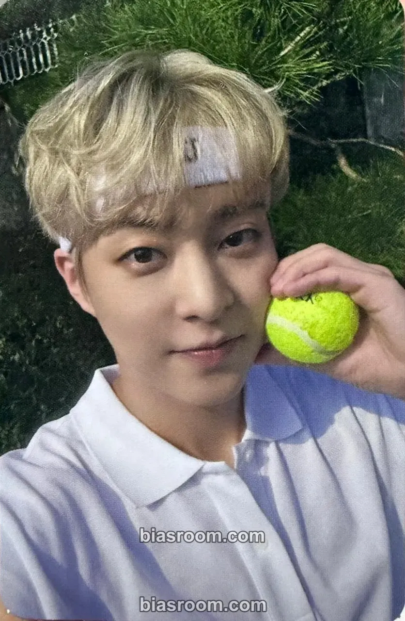 Xiumin 2025 XIUMIN Season's Greetings — PLAY Of The GAME Photocard - EXO - EXO K-pop photocard