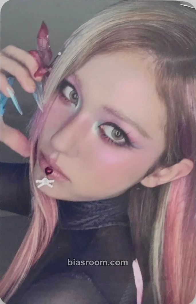 Jeon Somi Chaotic & Confused Photocard - Jeon Somi K-pop photocard
