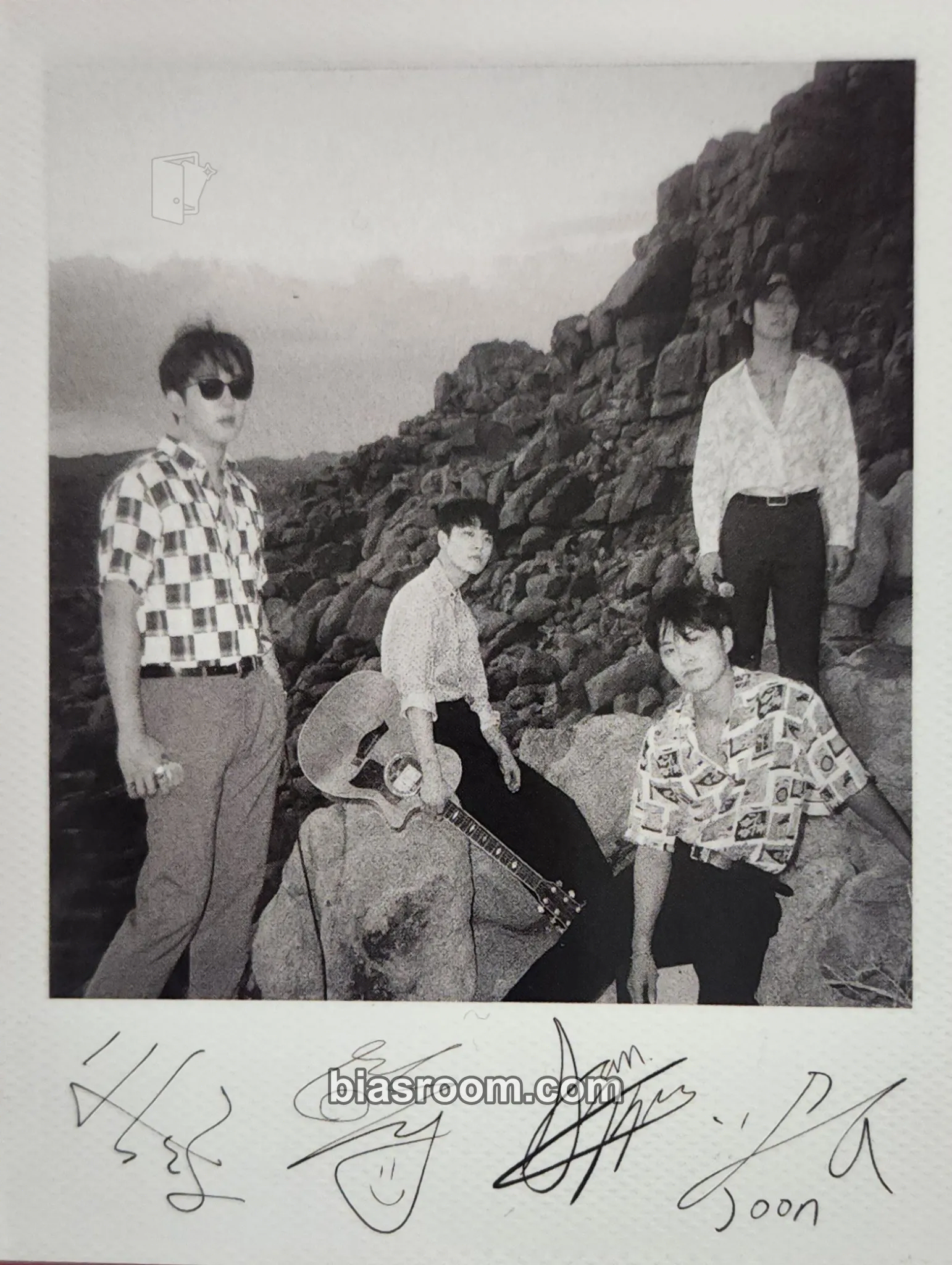 Heal Photocard - The Rose - The Rose K-pop photocard