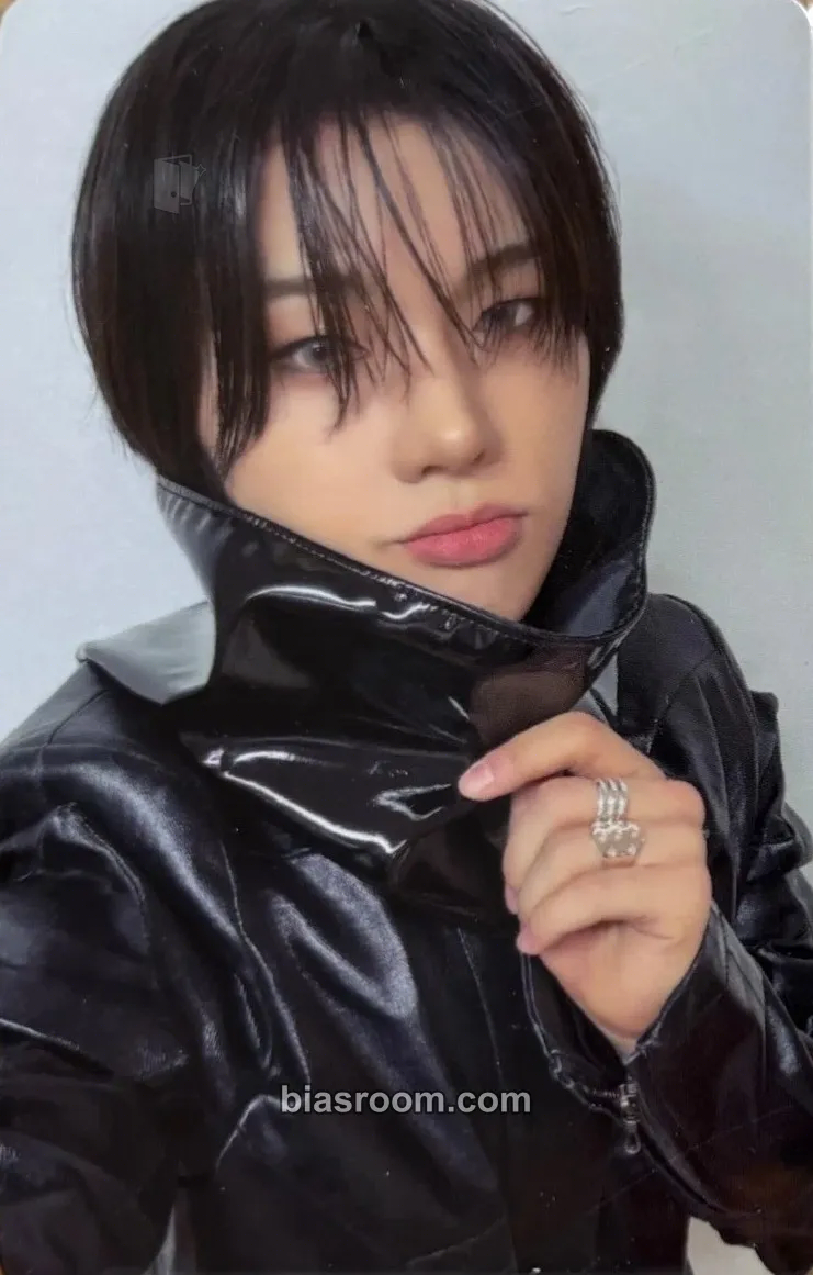 Jungsu DEAD AND Photocard - Xdinary Heroes - Xdinary Heroes K-pop photocard