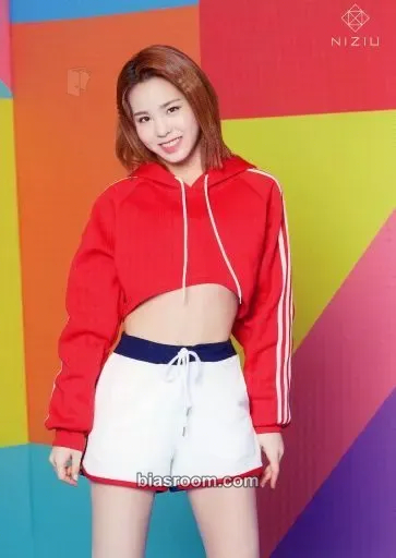 Mako Niziu JYP Japan 2021 pop up store Photocard - NiziU - NiziU K-pop photocard