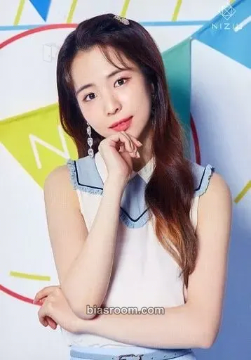 Maya Niziu JYP Japan 2021 pop up store Photocard - NiziU - NiziU K-pop photocard