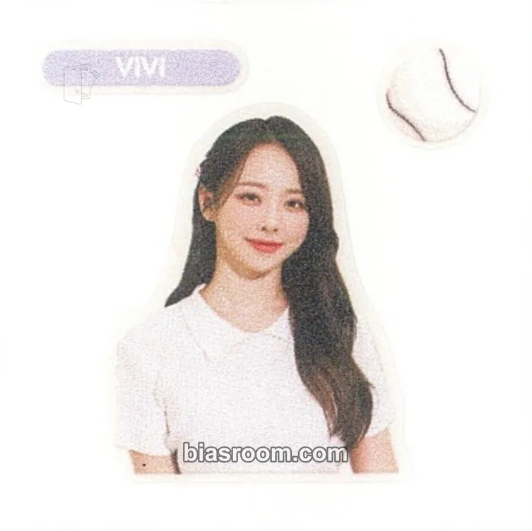 ViVi 2023 Season's Greetings Photocard - LOONA - LOONA K-pop photocard