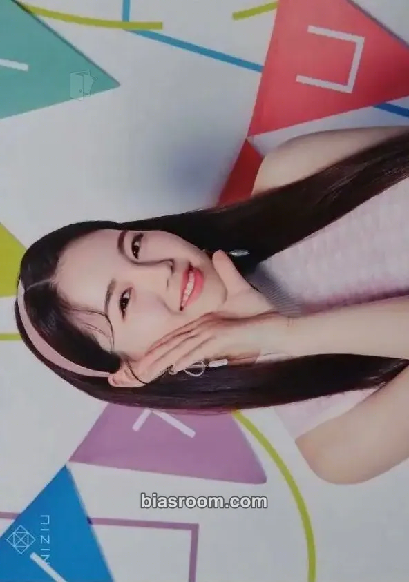 Ayaka Niziu JYP Japan 2021 pop up store Photocard - NiziU - NiziU K-pop photocard