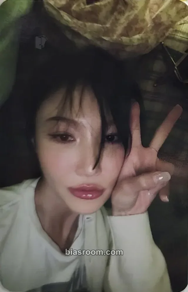 MAMAMOO - Hwasa - So Cute Album broadcast