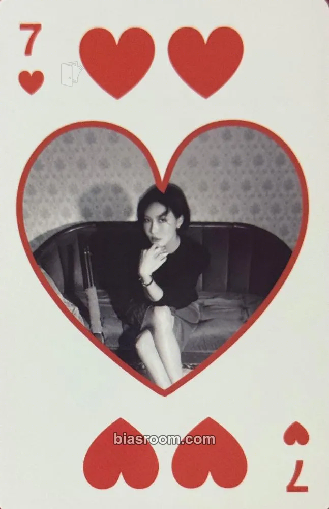 Hwasa Hwasa 2026 Season's Greetings: MAR IA Photocard - MAMAMOO - MAMAMOO K-pop photocard