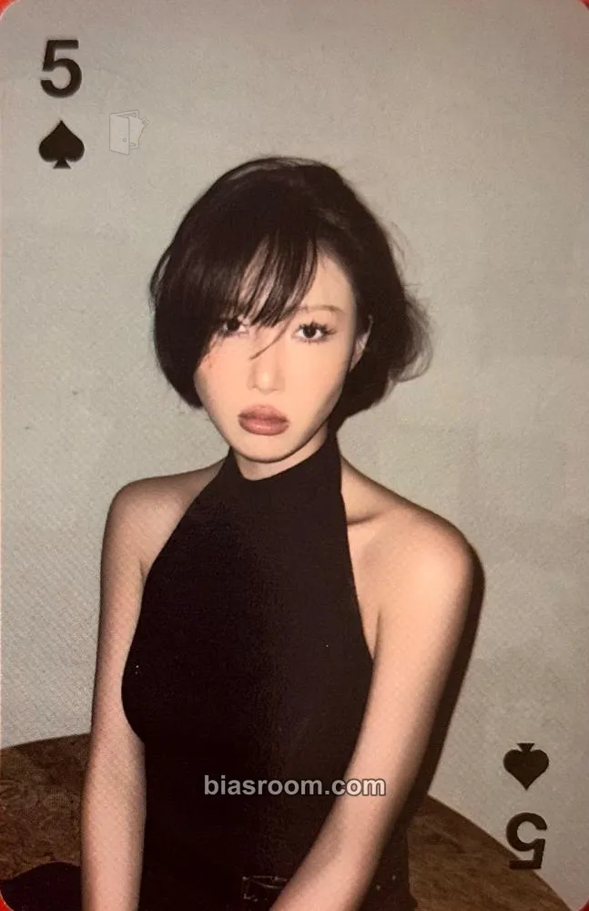 Hwasa Hwasa 2026 Season's Greetings: MAR IA Photocard - MAMAMOO - MAMAMOO K-pop photocard
