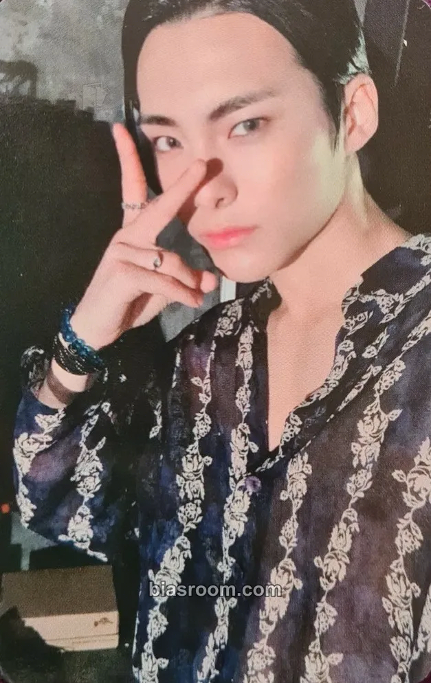 Park Junhee Adventures in Wonderland Photocard - A.C.E - A.C.E K-pop photocard