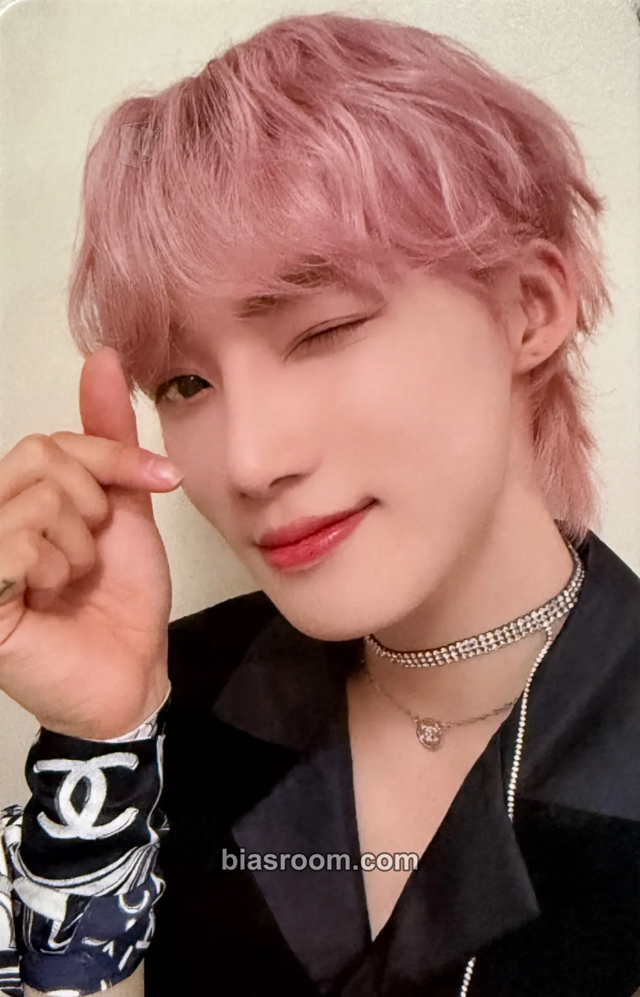 New World Tour: The B-Zone Photocard - THE BOYZ - THE BOYZ K-pop photocard