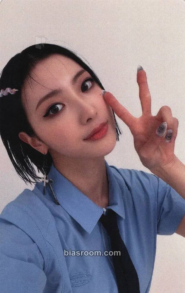Riina Rose Blossom Photocard - H1-KEY - H1-KEY K-pop photocard