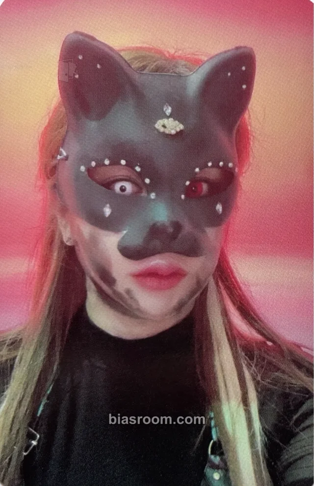 PinkFantasy - Daewang - Alice In Wonderland Album album photocard poison version