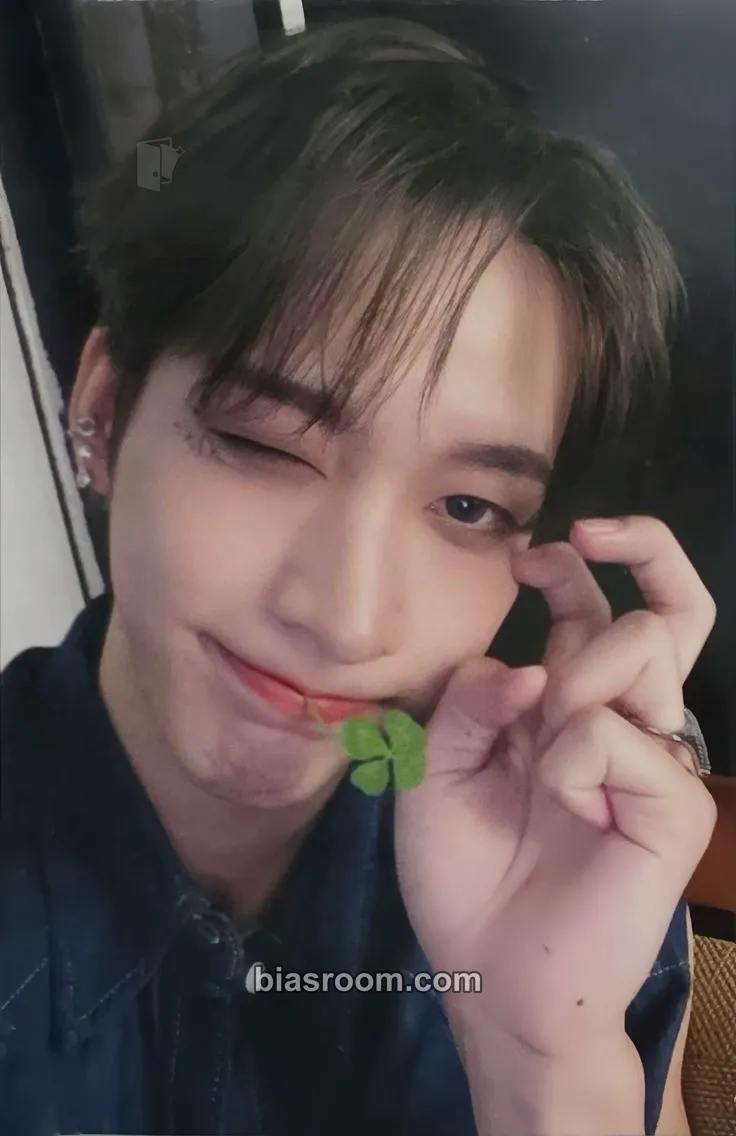 Nine Things I Can’t Say LOve Photocard - OnlyOneOf - OnlyOneOf K-pop photocard