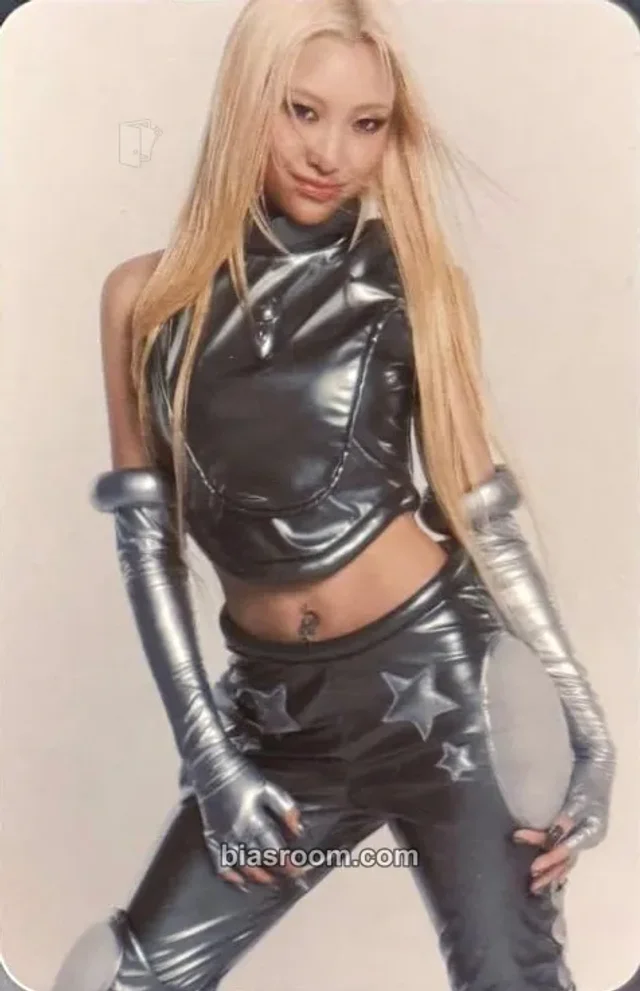XG - MAYA - THE CORE - 核 Album album photocard