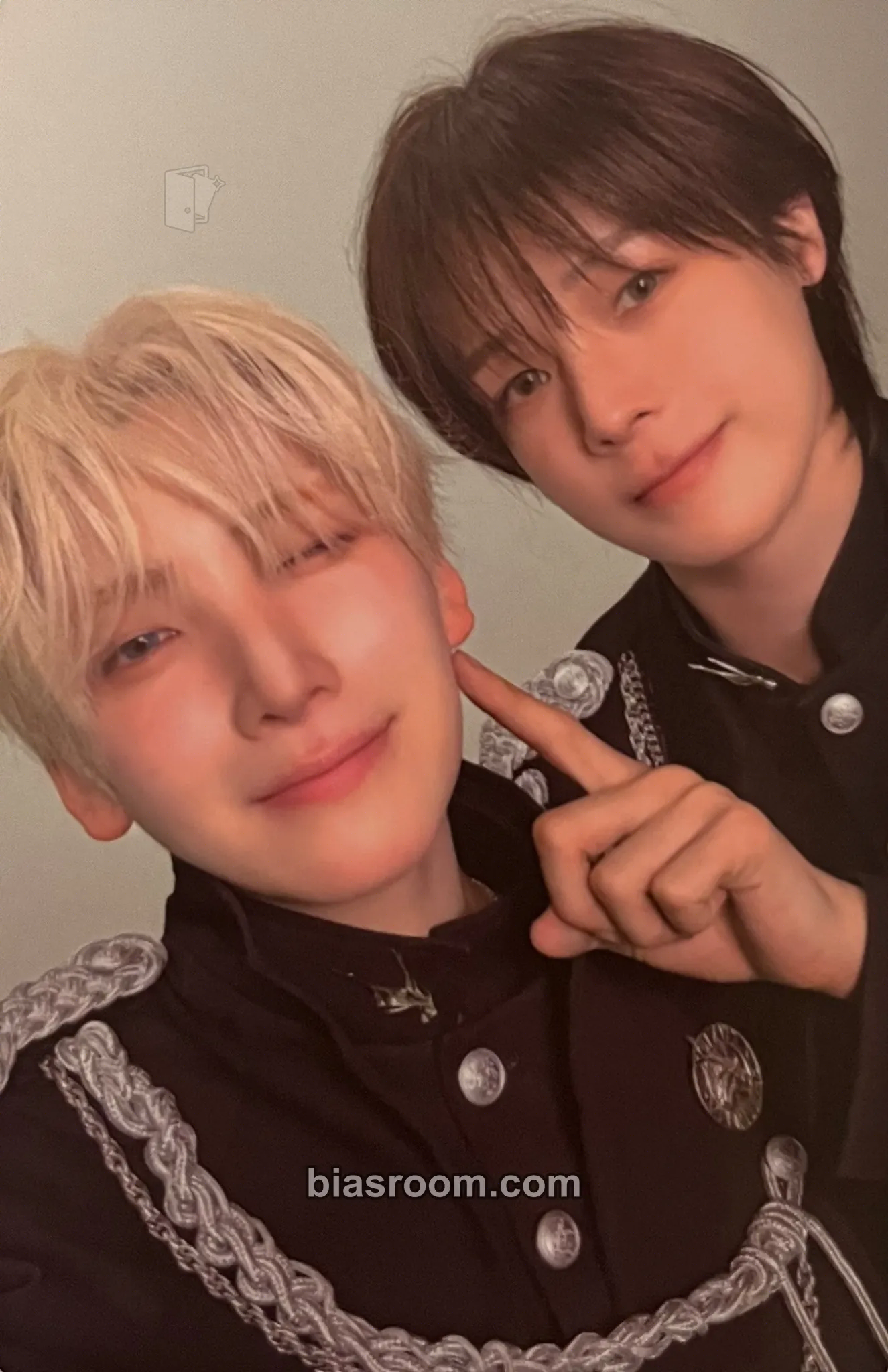 We on Fire Photocard - &TEAM - &TEAM K-pop photocard