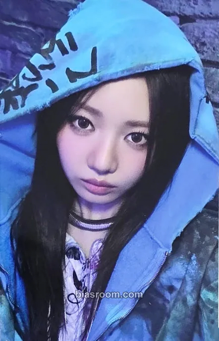 Rora WE GO UP Photocard - BABYMONSTER - BABYMONSTER K-pop photocard