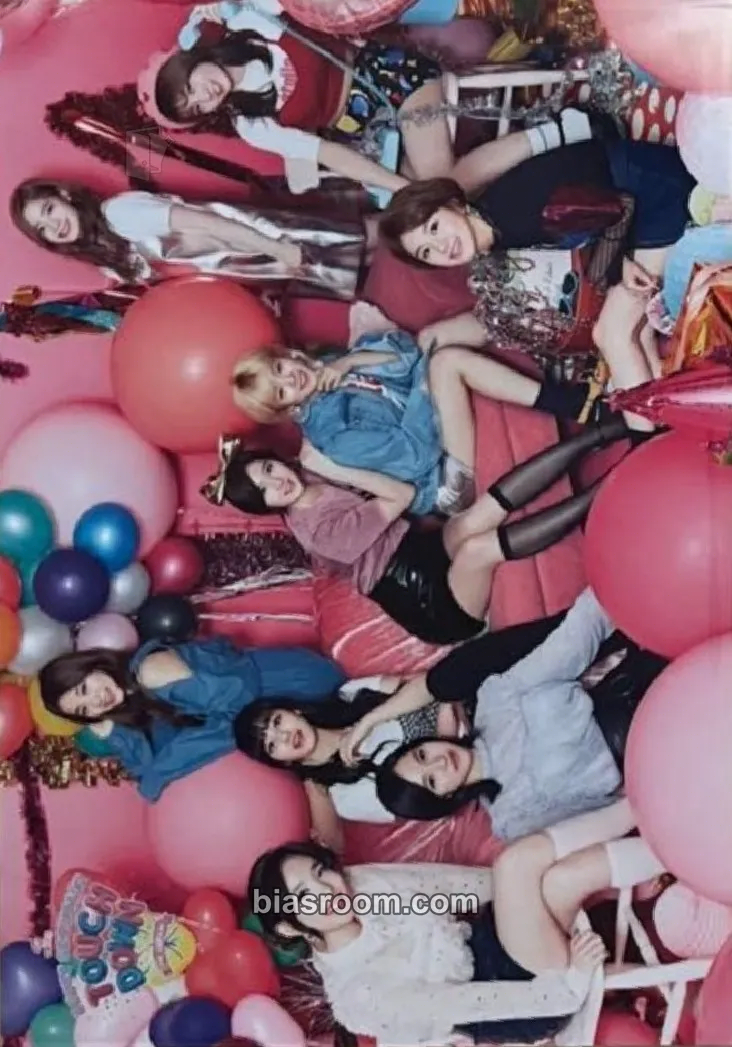 Twice Debut Showcase "Touchdown in Japan" Photocard - TWICE - TWICE K-pop photocard