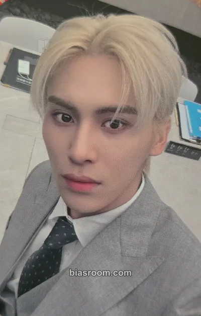 Yoo Taeyang LOVE RACE Photocard - SF9 - SF9 K-pop photocard